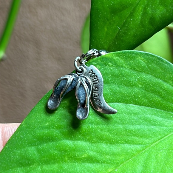 Sterling Silver Portland Oregon Flip Flop Beach Travel Charm Keychain Flair 925 - Picture 2 of 8